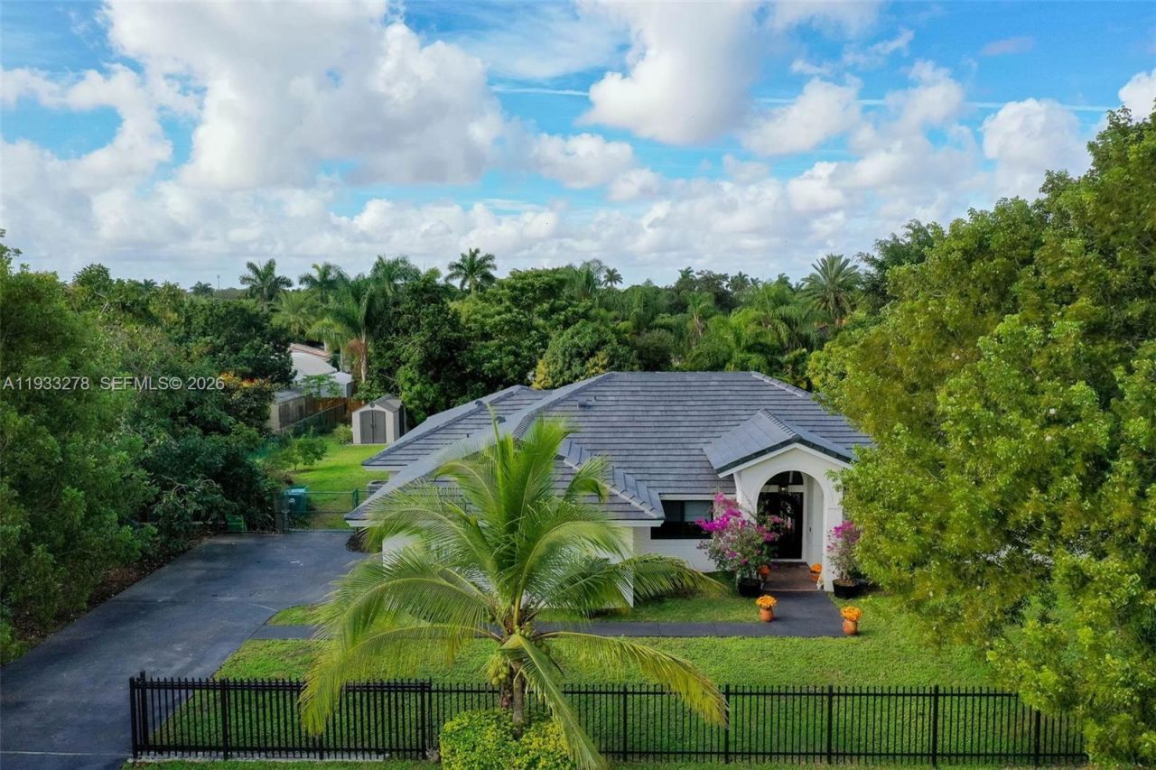 27260 SW 167th Ct, Homestead, FL 33031 Photo