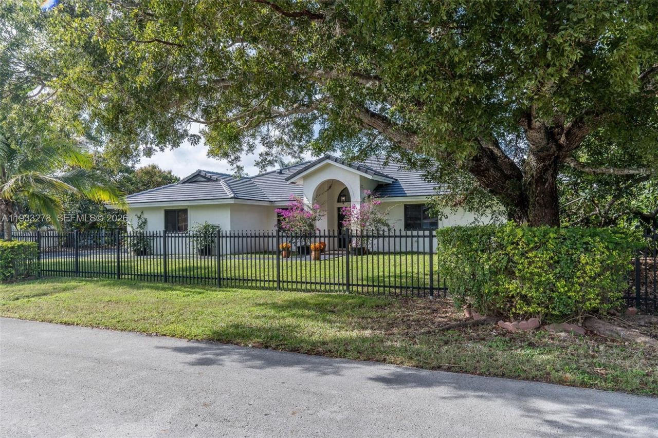 27260 SW 167th Ct, Homestead, FL 33031 Photo