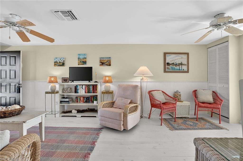 611 Palm Ave, Unit J40, Goodland, FL 34140 Photo