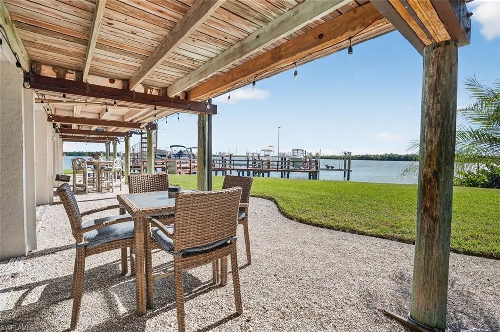 611 Palm Ave, Unit J40, Goodland, FL 34140 Photo