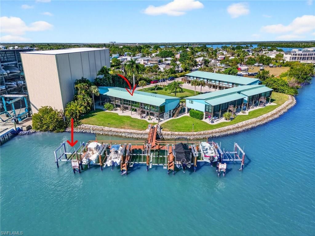 611 Palm Ave, Unit J40, Goodland, FL 34140 Photo