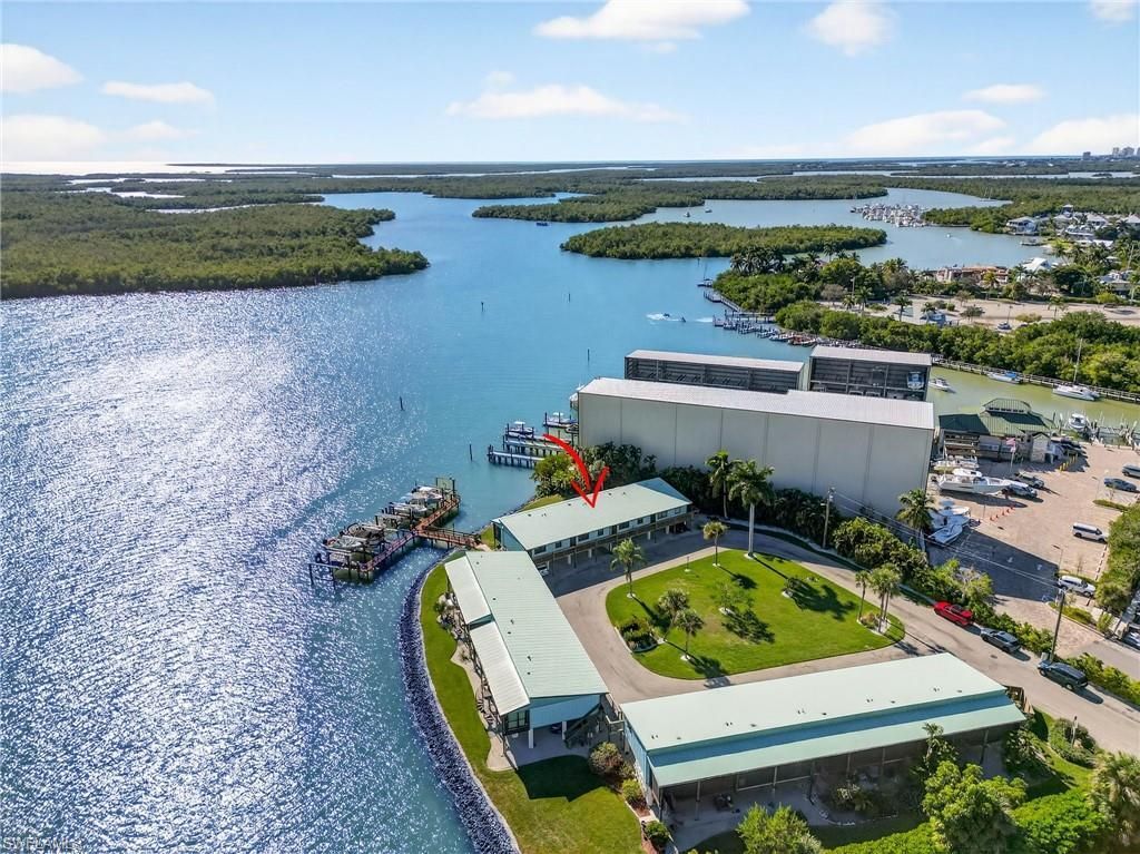 611 Palm Ave, Unit J40, Goodland, FL 34140 Photo