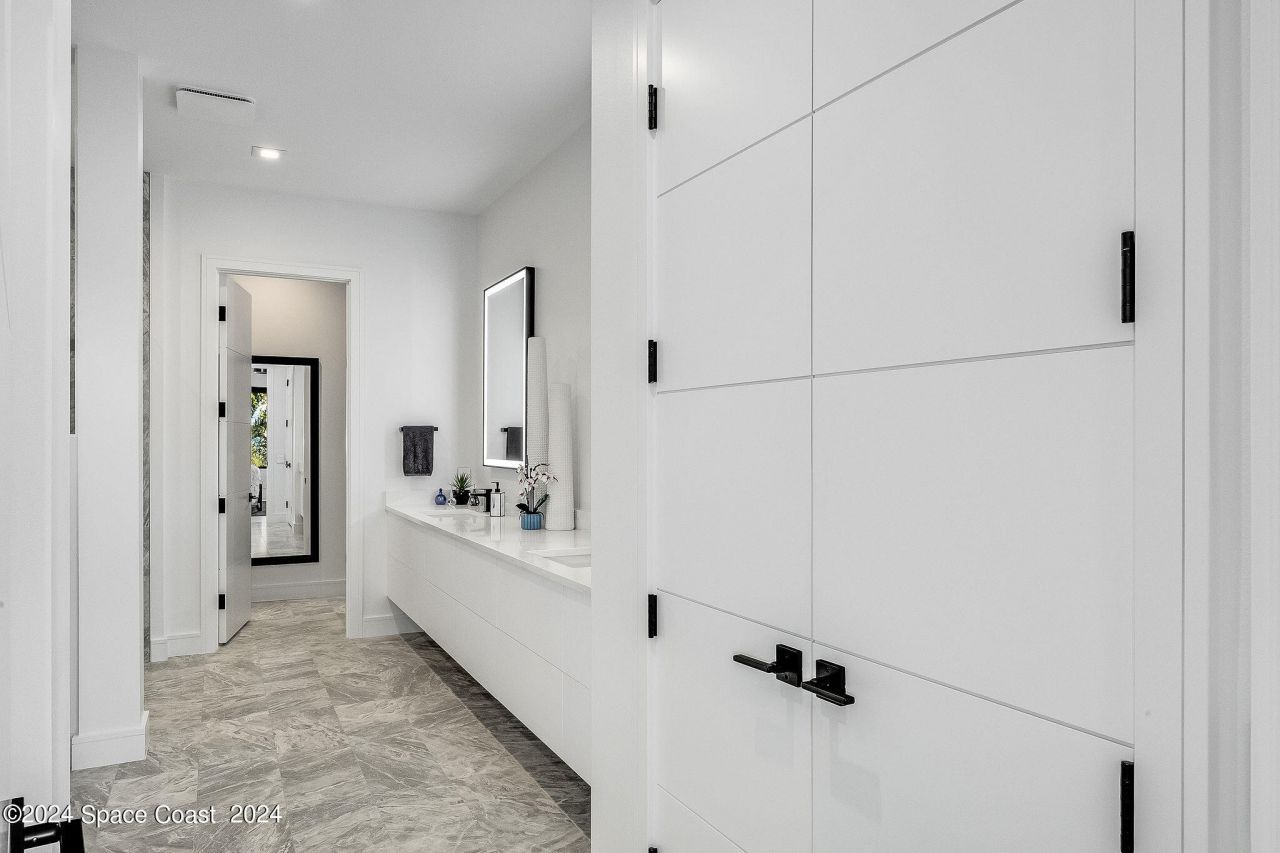 11 Bayshore Court , Rockledge, FL 32955 Photo