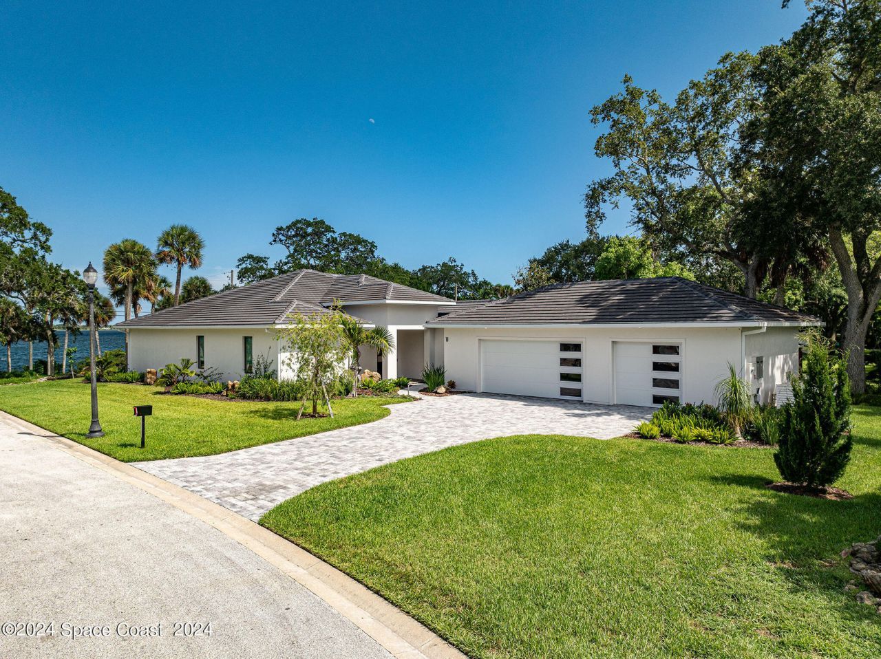 11 Bayshore Court , Rockledge, FL 32955 Photo