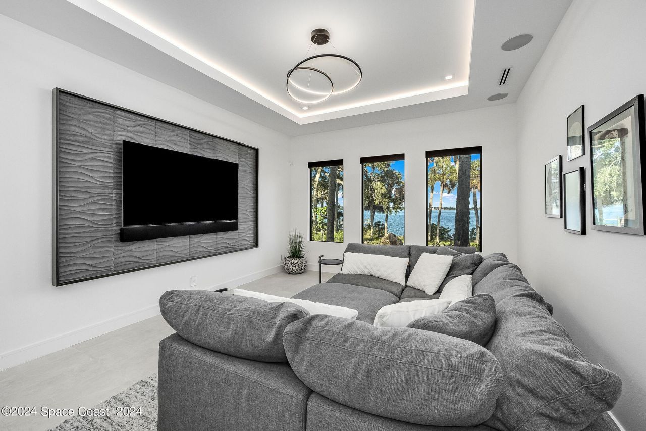 11 Bayshore Court , Rockledge, FL 32955 Photo