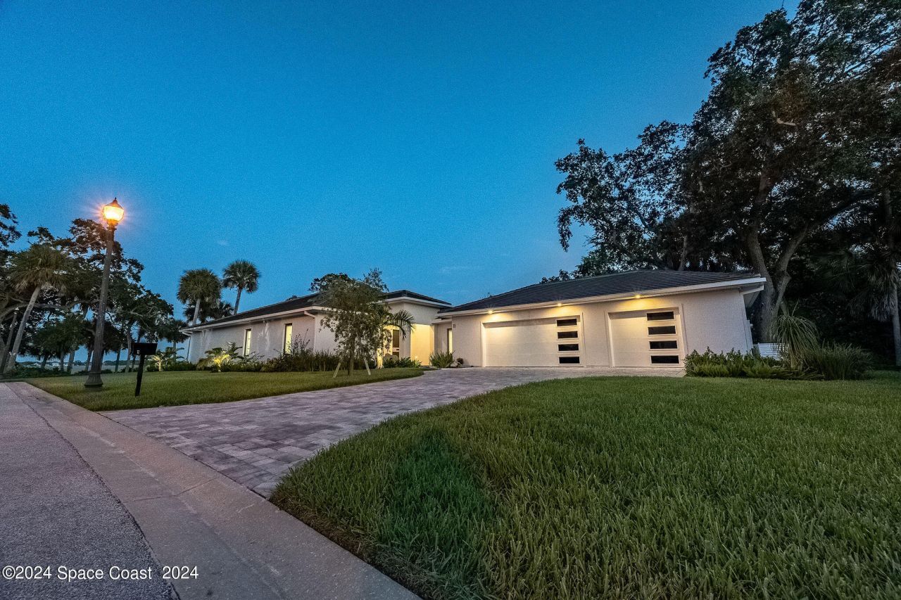 11 Bayshore Court , Rockledge, FL 32955 Photo