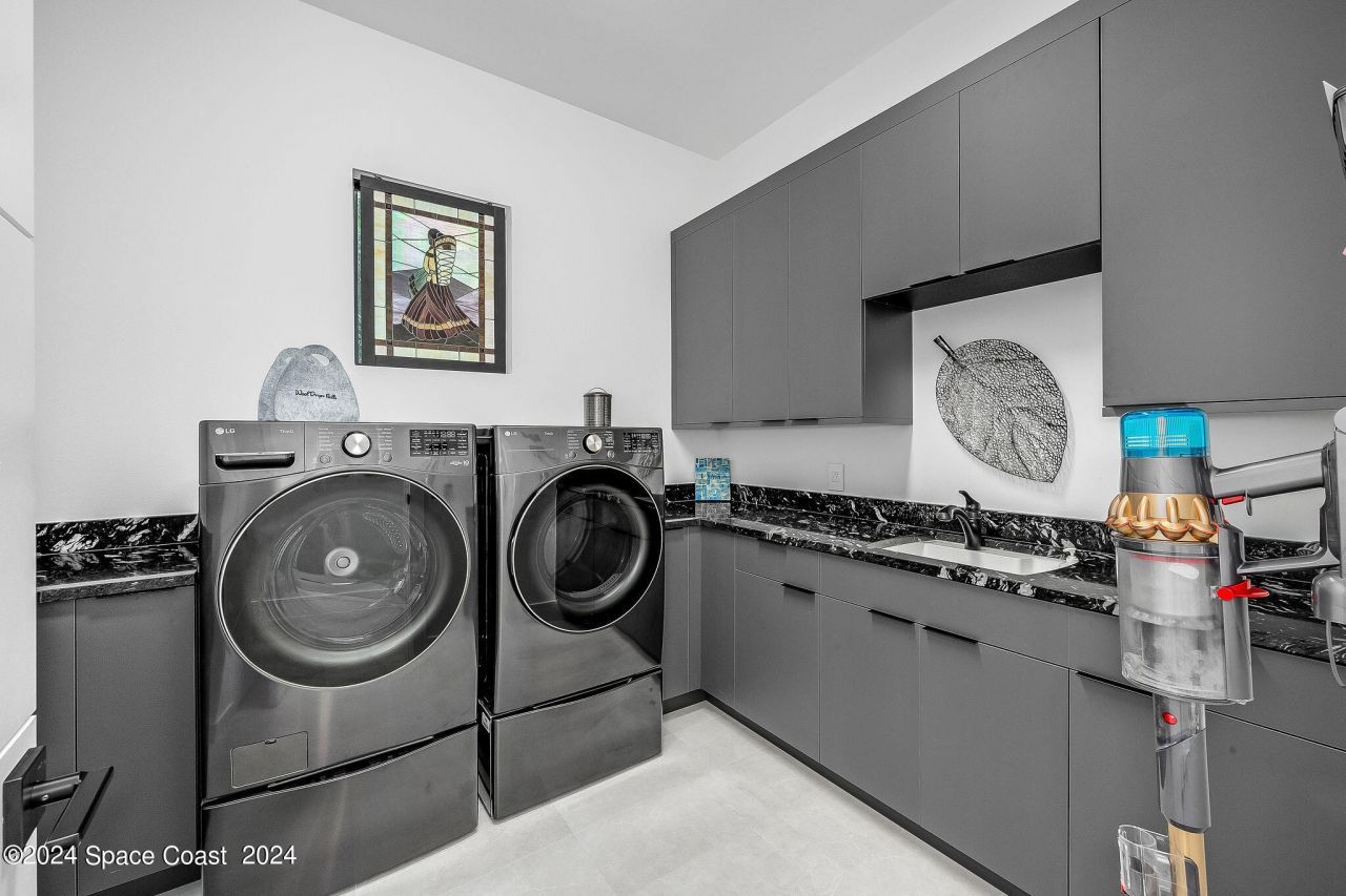 11 Bayshore Court , Rockledge, FL 32955 Photo