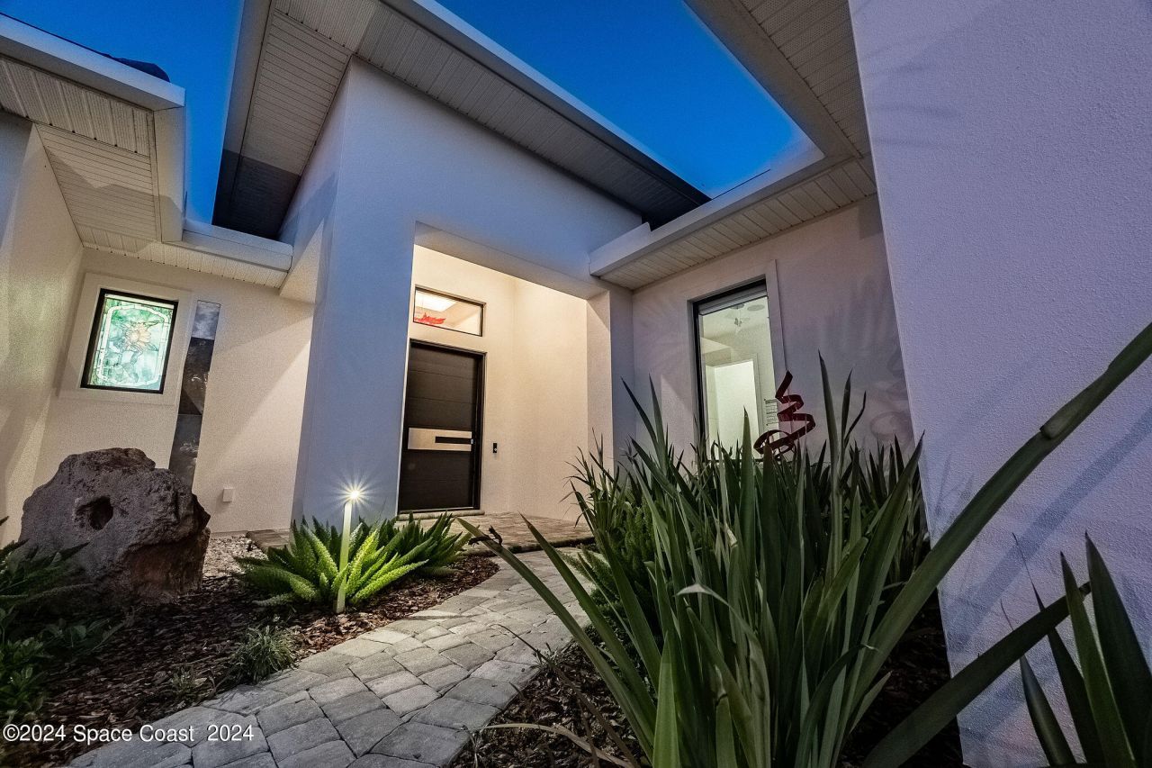 11 Bayshore Court , Rockledge, FL 32955 Photo