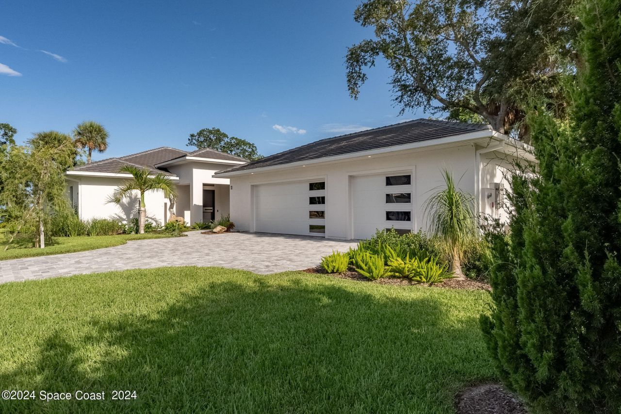 11 Bayshore Court , Rockledge, FL 32955 Photo
