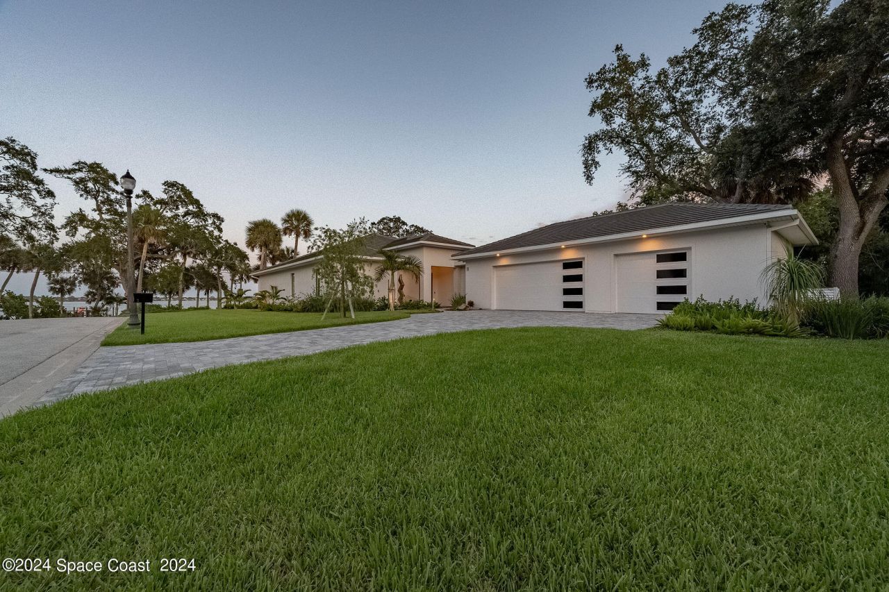 11 Bayshore Court , Rockledge, FL 32955 Photo