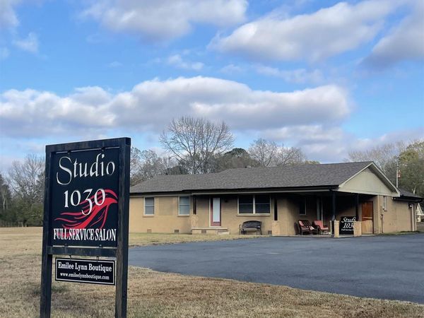 4 Lake St., Greenbrier, AR 72058