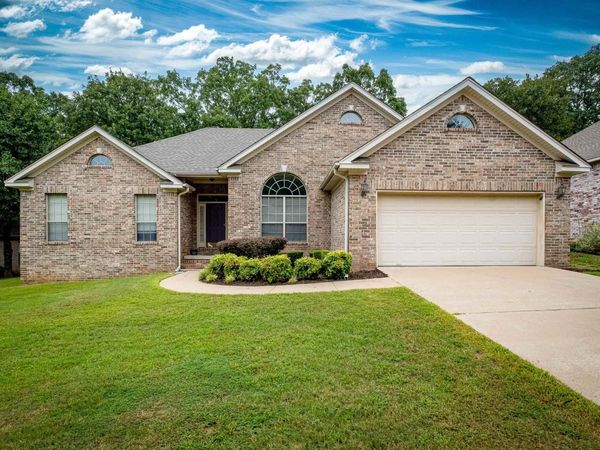 7328 W Ridge Circle, Sherwood, AR 72120