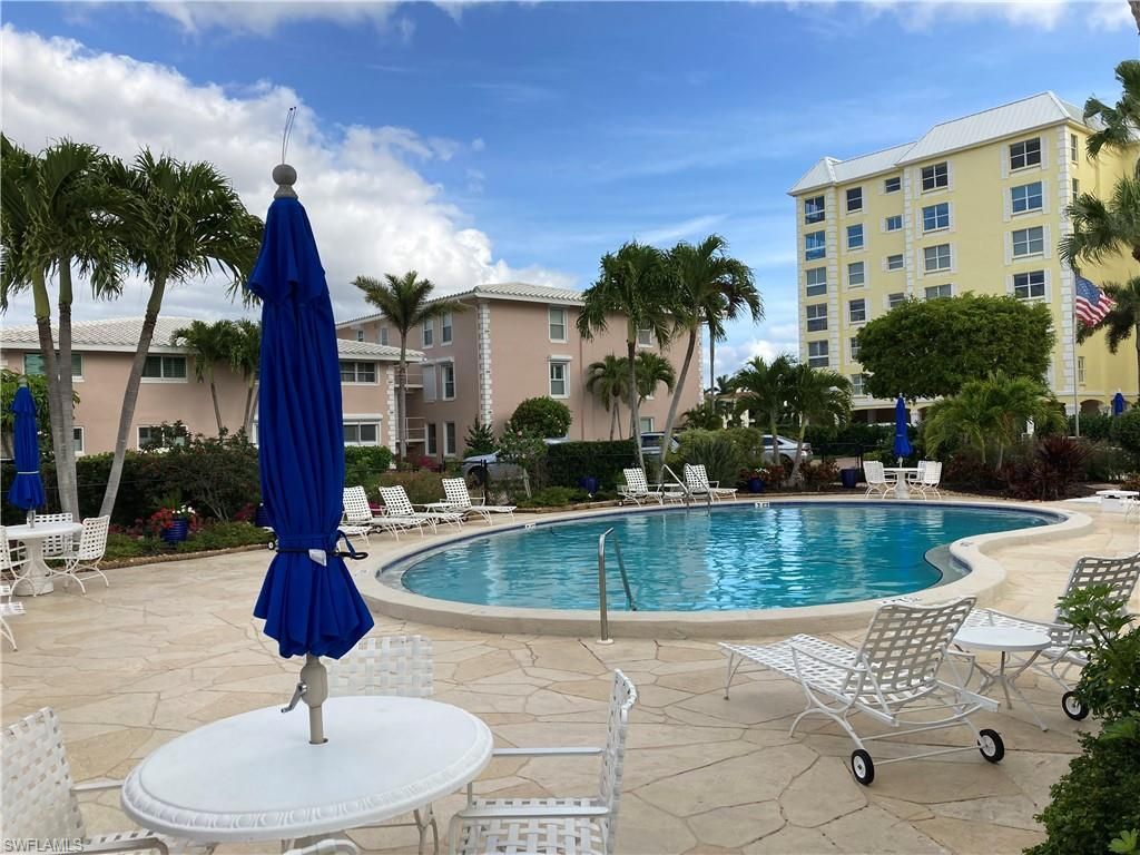 1910 Gulf Shore Blvd N, Unit 112, Naples, FL 34102 Photo