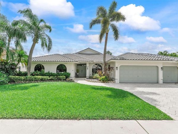 550 NW 110th Ave, Plantation, FL 33324