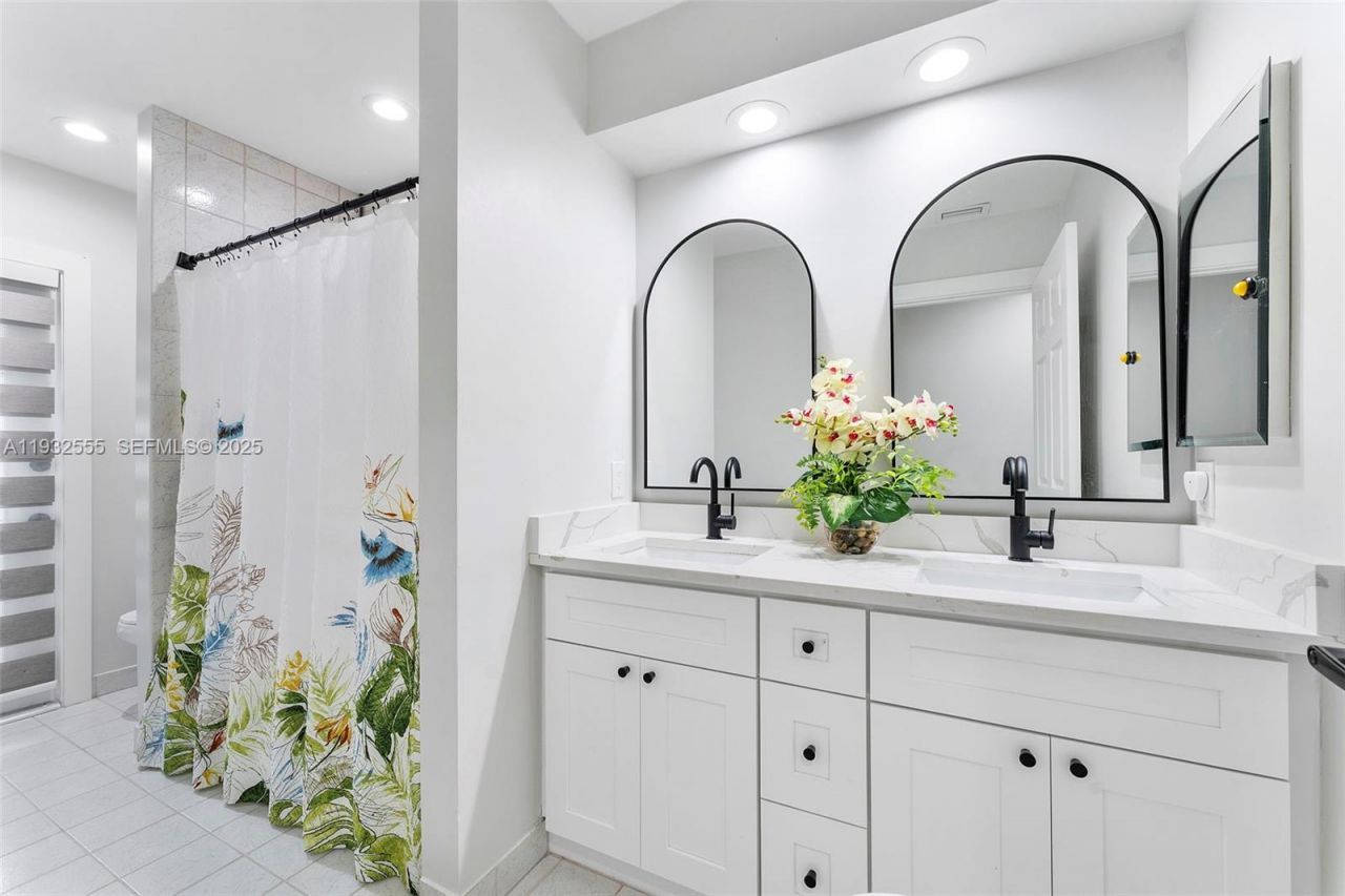 550 NW 110th Ave, Plantation, FL 33324 Photo