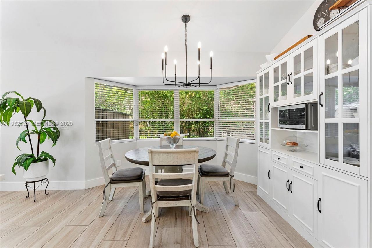 550 NW 110th Ave, Plantation, FL 33324 Photo