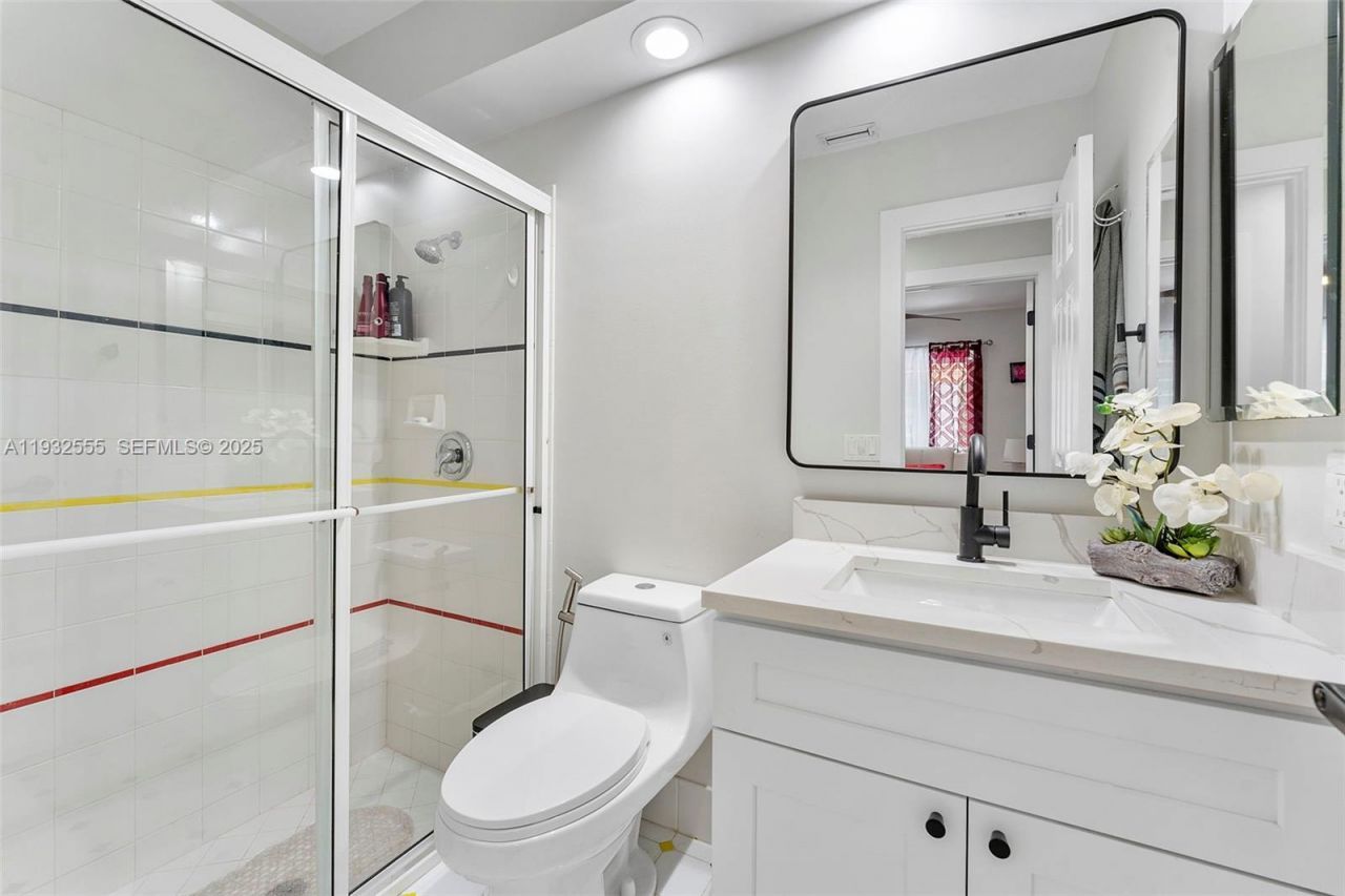 550 NW 110th Ave, Plantation, FL 33324 Photo