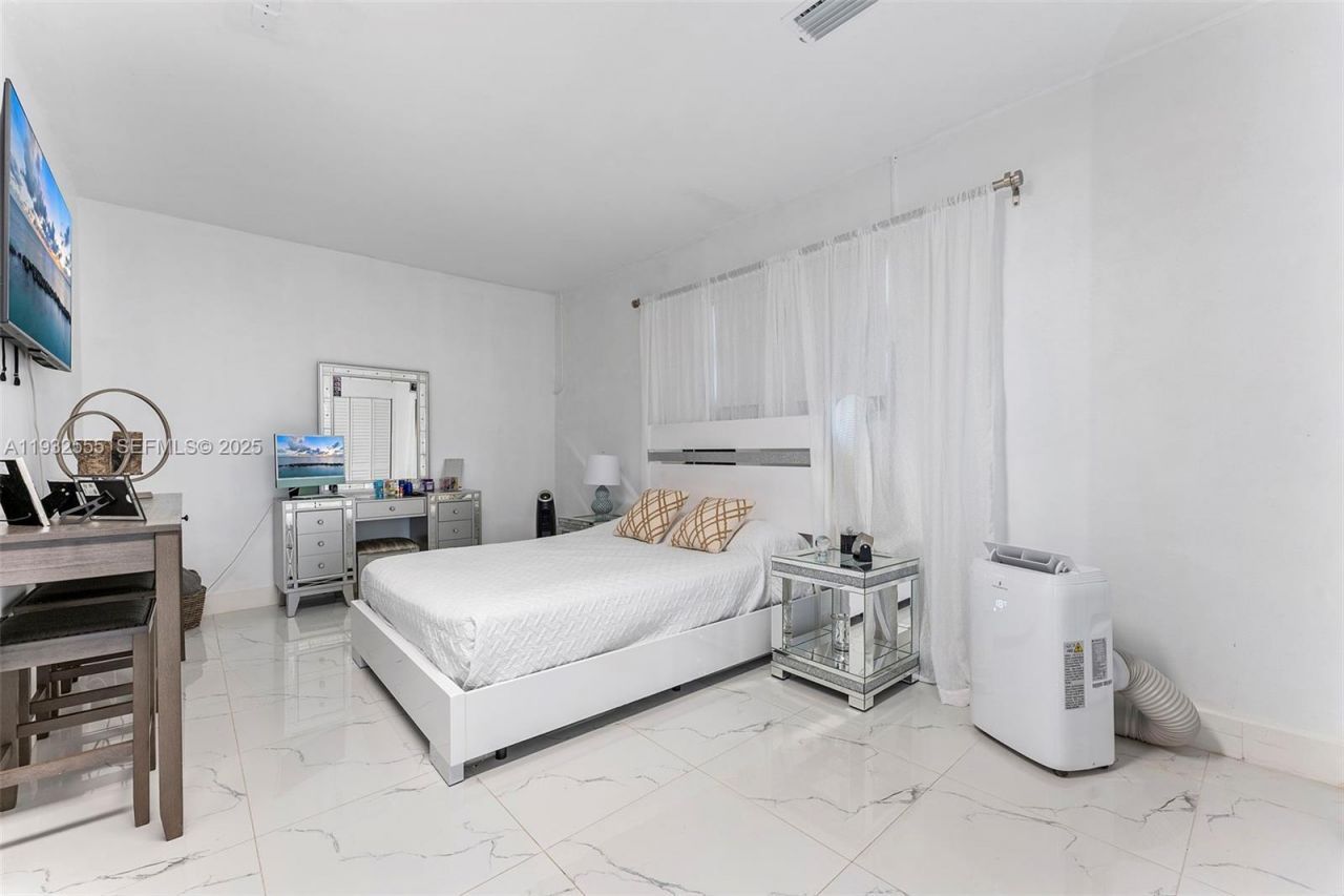 550 NW 110th Ave, Plantation, FL 33324 Photo