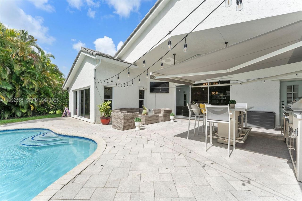 550 NW 110th Ave, Plantation, FL 33324 Photo