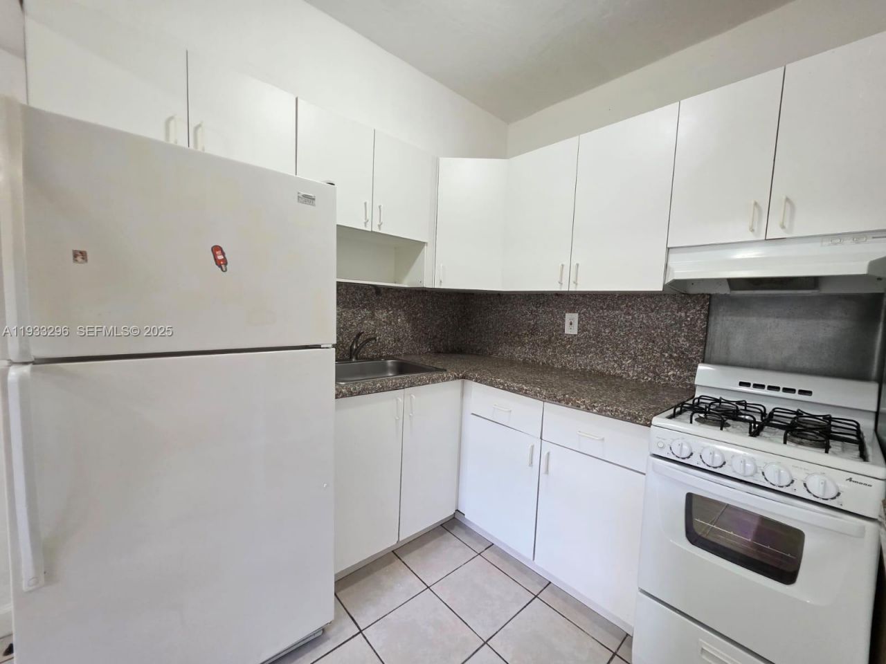 1330 W 54th St, Unit 108C, Hialeah, FL 33012 Photo