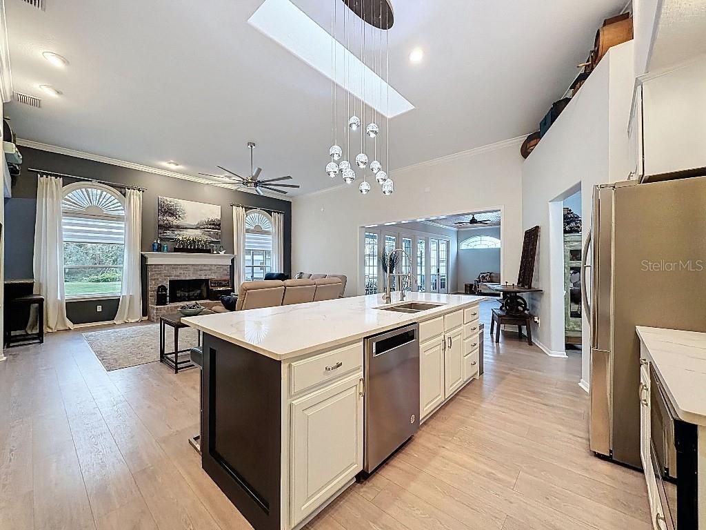 8805 Crosswood Court, Riverview, FL 33578 Photo