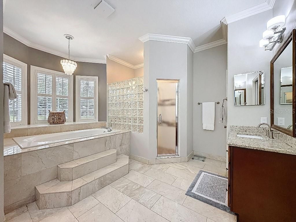 8805 Crosswood Court, Riverview, FL 33578 Photo