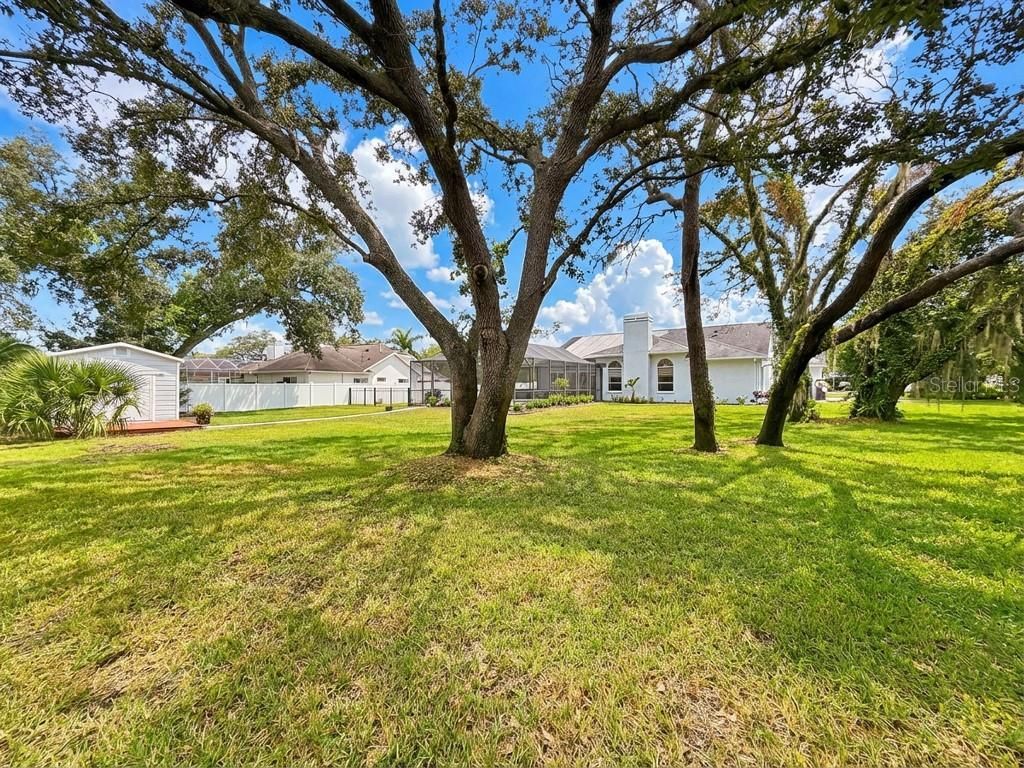 8805 Crosswood Court, Riverview, FL 33578 Photo