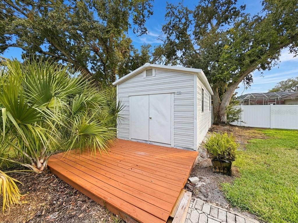 8805 Crosswood Court, Riverview, FL 33578 Photo