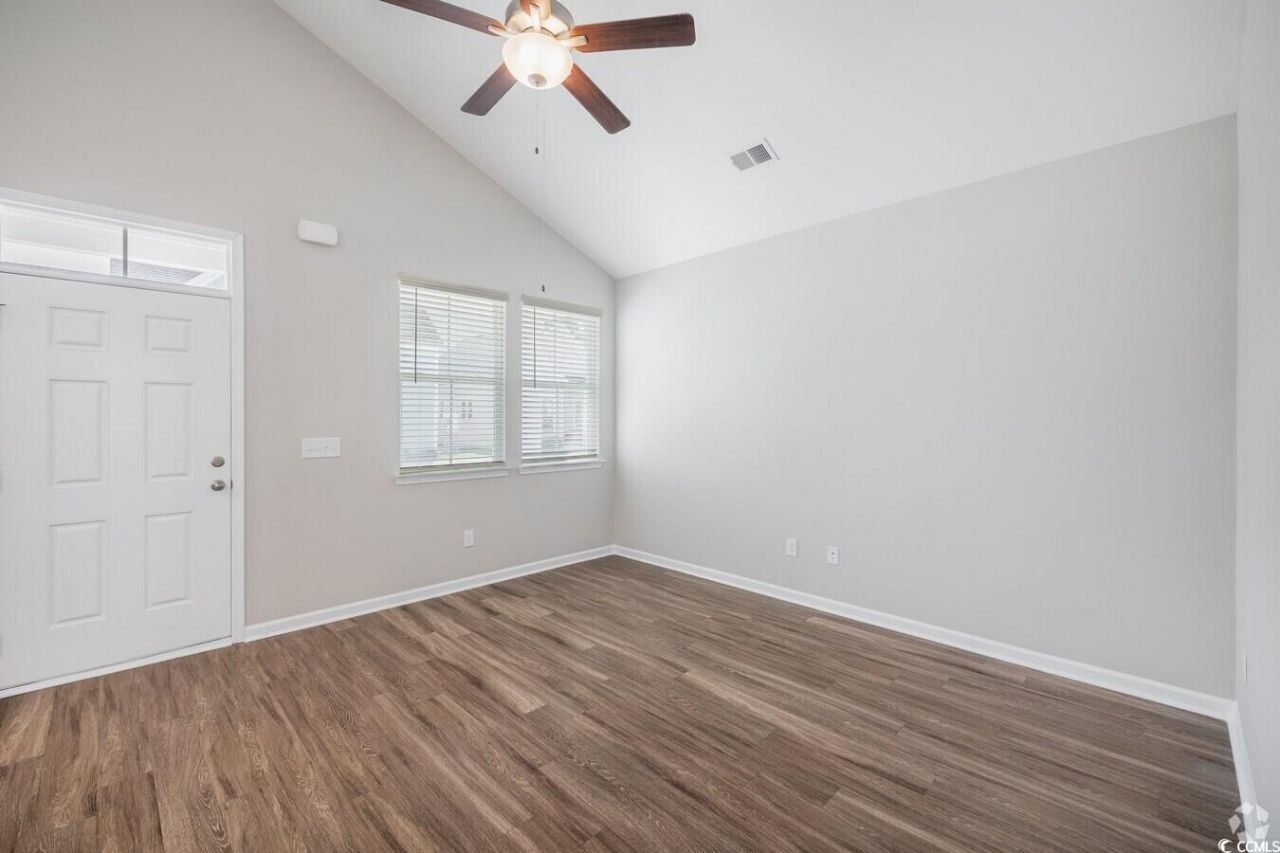 1501 Flatwood St Photo 6