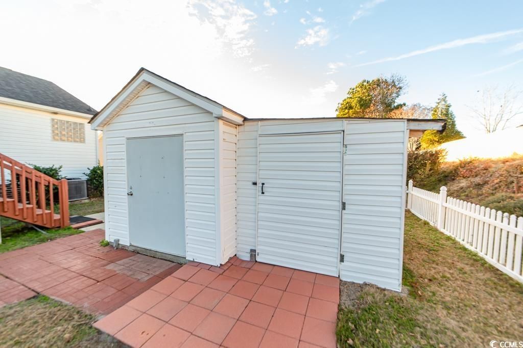 344 Stone Throw Dr. Photo 30