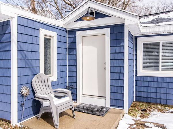 11291 E Shore Drive, Unit front hous, Whitmore Lake, MI 48189