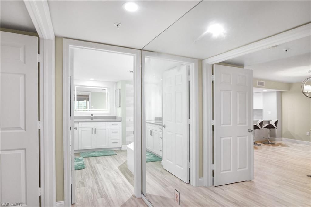 21 Bluebill Ave, Unit B-303, Naples, FL 34108 Photo