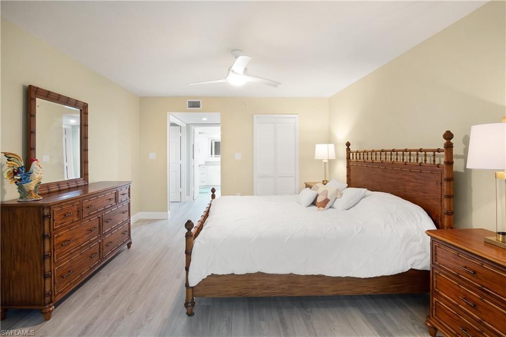 21 Bluebill Ave, Unit B-303, Naples, FL 34108 Photo