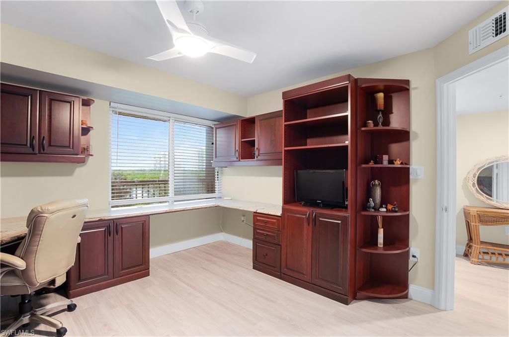 21 Bluebill Ave, Unit B-303, Naples, FL 34108 Photo