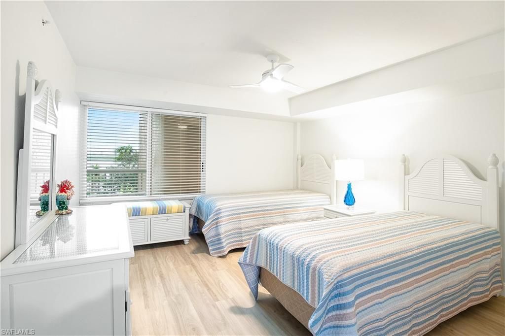 21 Bluebill Ave, Unit B-303, Naples, FL 34108 Photo