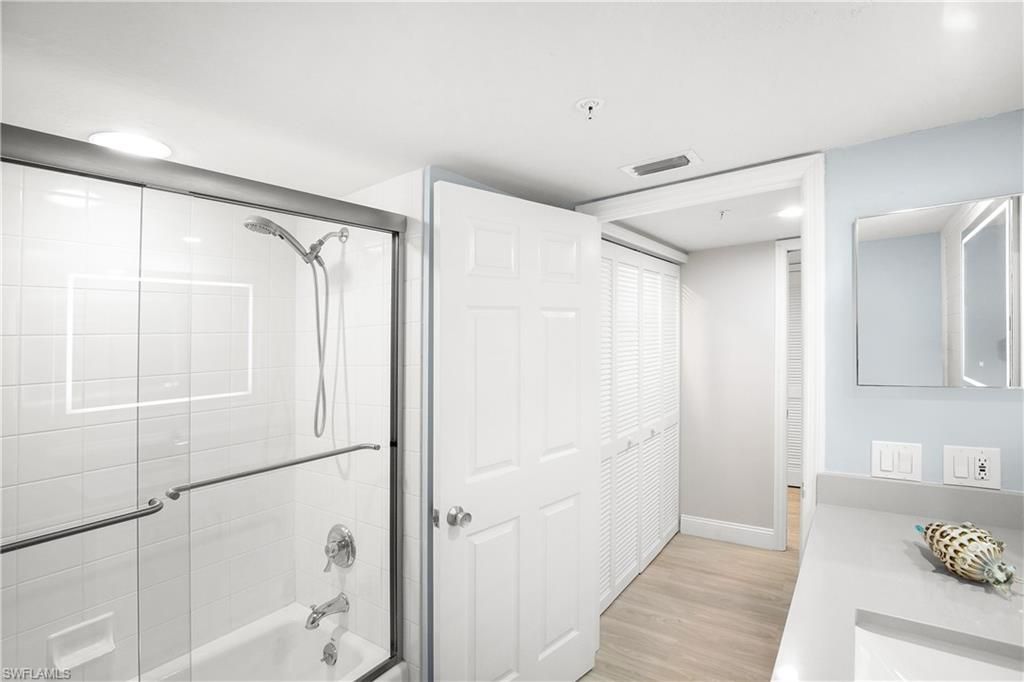 21 Bluebill Ave, Unit B-303, Naples, FL 34108 Photo