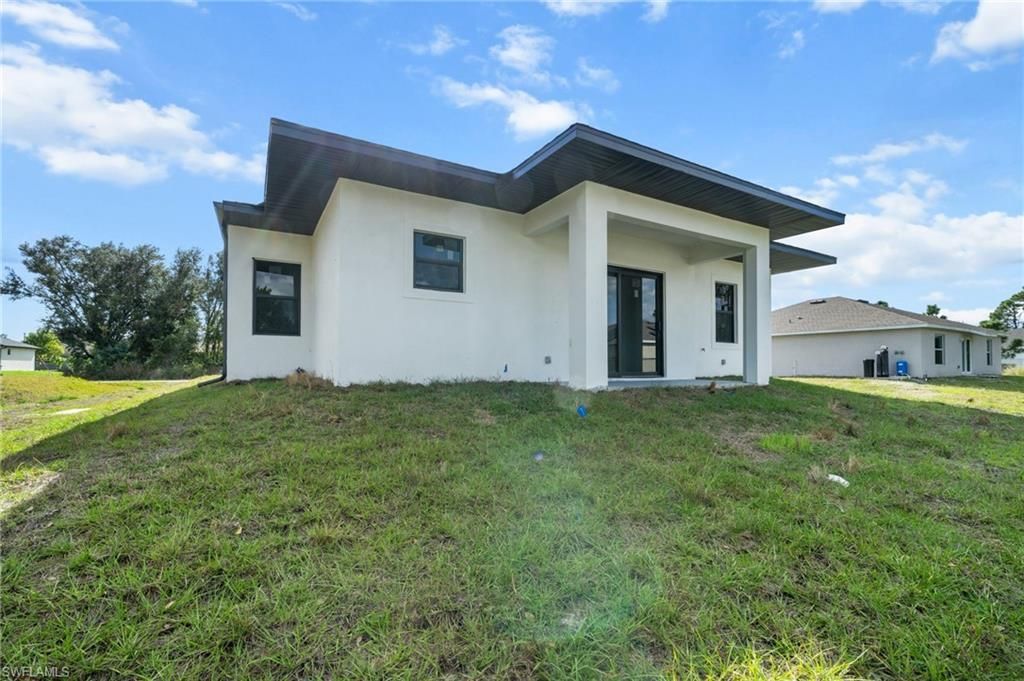 447 Redwing St, Lehigh Acres, FL 33974 Photo