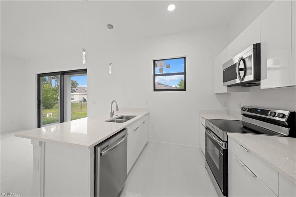 447 Redwing St, Lehigh Acres, FL 33974 Photo