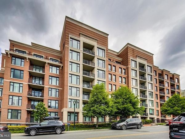 4915 HAMPDEN LANE, Unit 101, BETHESDA, MD 20814