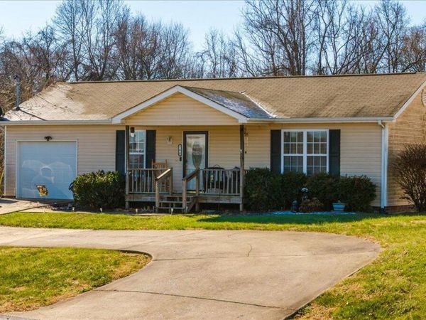 268 Highway 81 North, Jonesborough, TN 37659