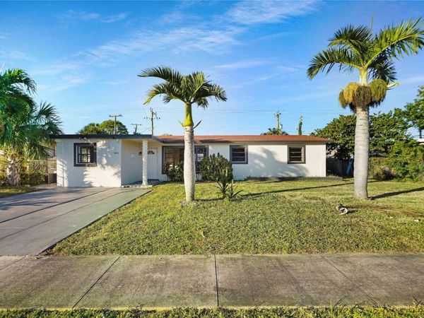 3613 SW 1st St, Fort Lauderdale, FL 33312