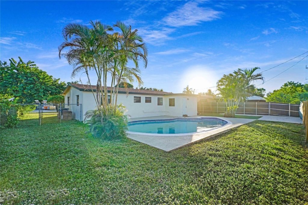 3613 SW 1st Street, Fort Lauderdale, FL 33312 Photo