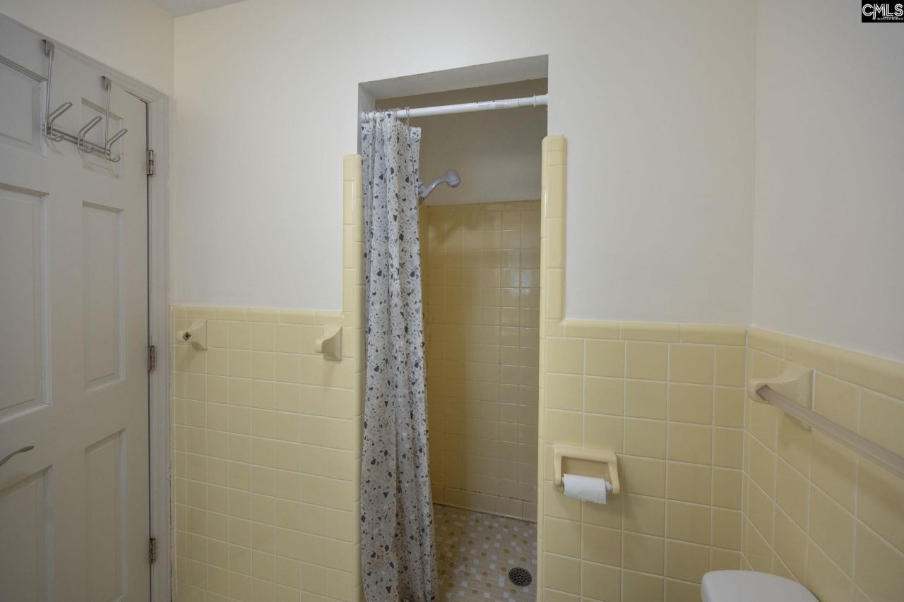 560 Edisto Drive Photo 28