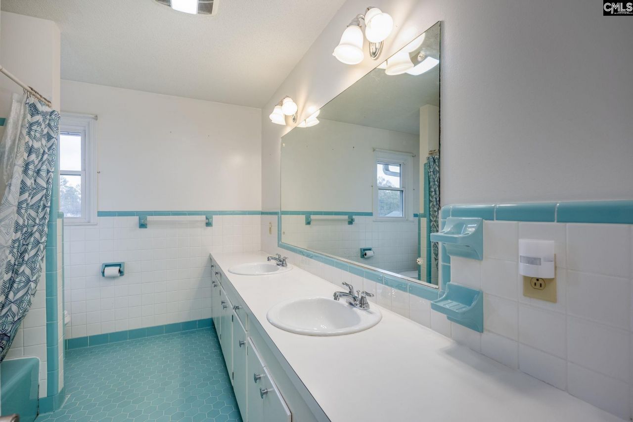 560 Edisto Drive Photo 34