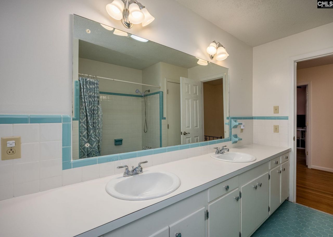 560 Edisto Drive Photo 35