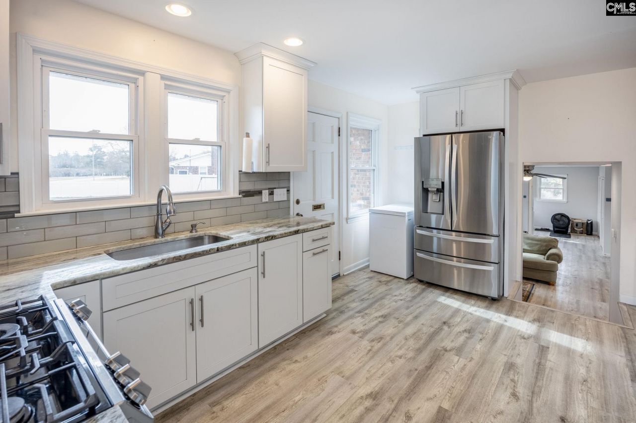 560 Edisto Drive Photo 7