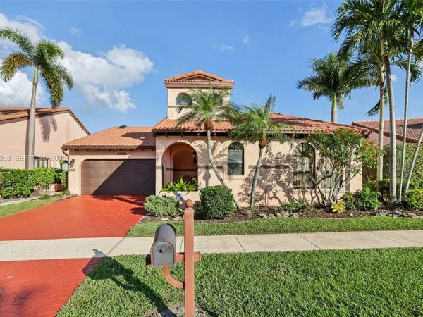22792 Marbella Cir, Boca Raton, FL 33433