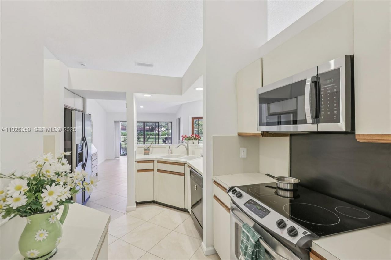 22792 Marbella Cir, Boca Raton, FL 33433 Photo