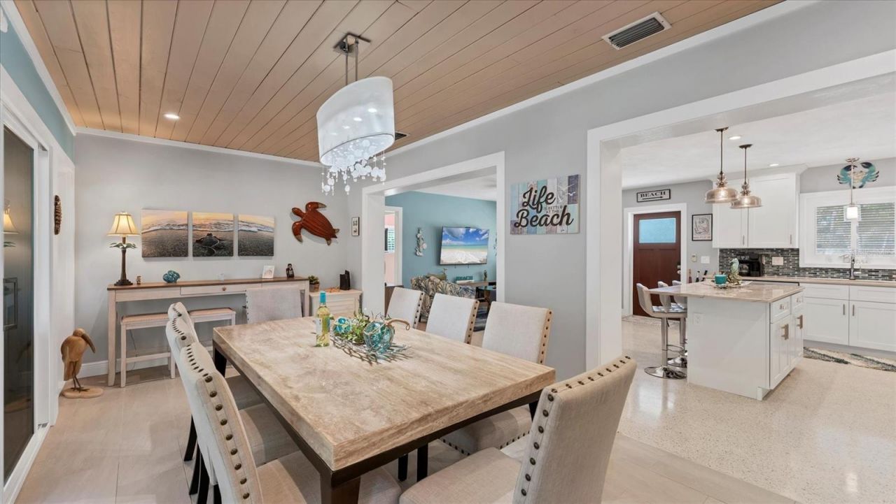 154 Crescent Drive, Anna Maria, FL 34216 Photo