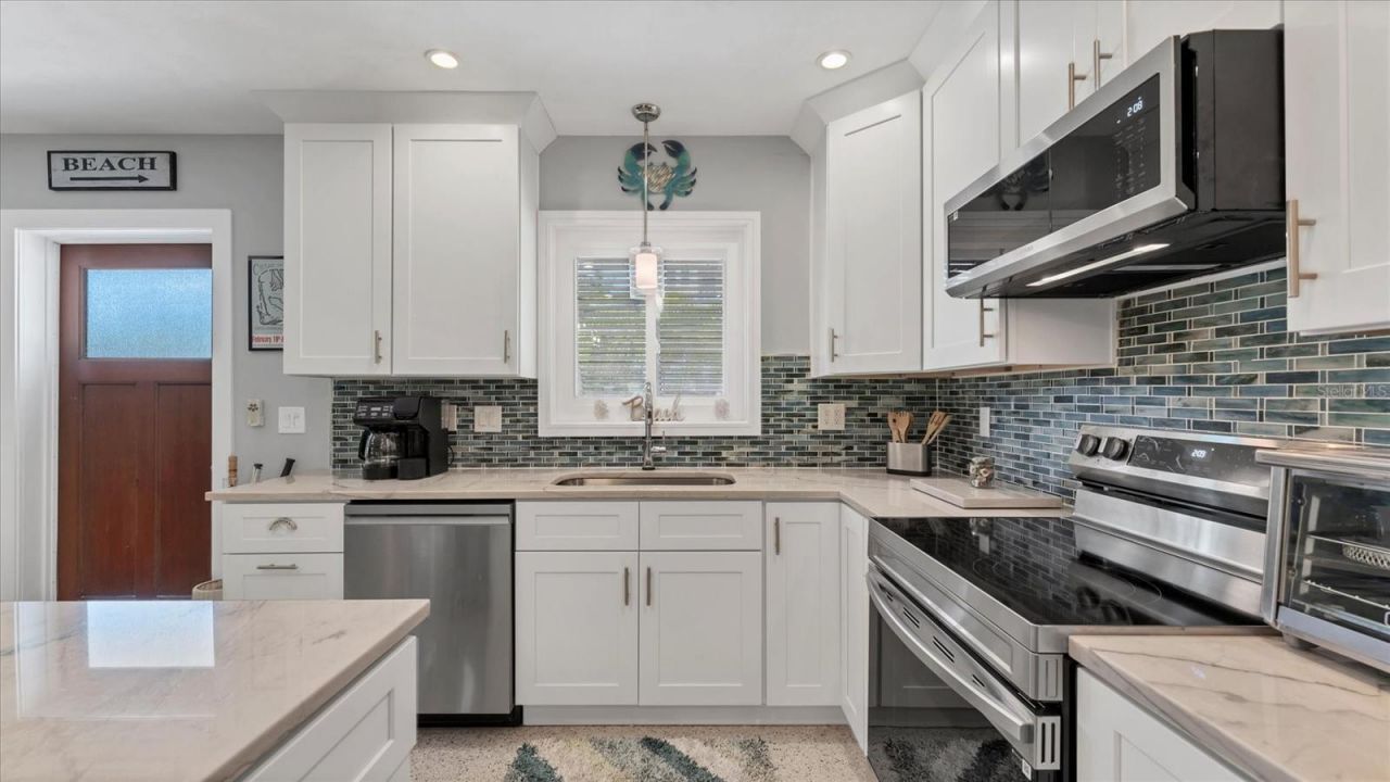154 Crescent Drive, Anna Maria, FL 34216 Photo